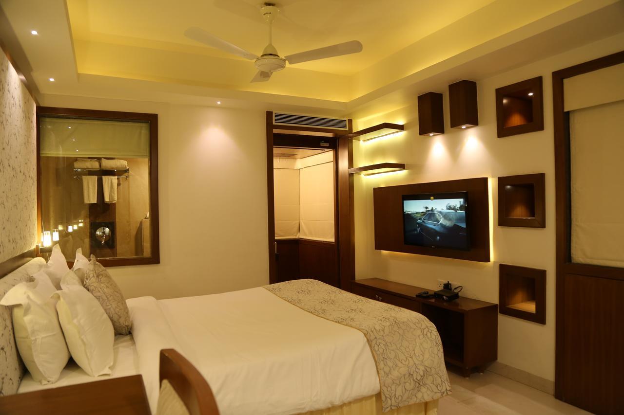 Golden Gate Hotel Indore Esterno foto